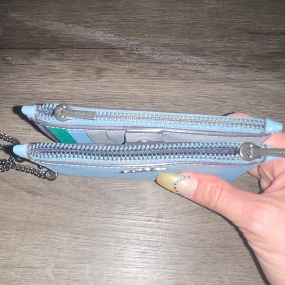 New COACH wallet color block - Picture 6 of 8